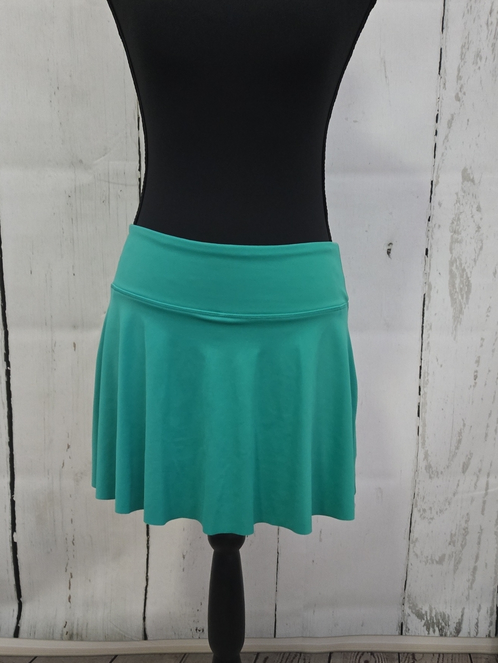 Women's Green Tennis Skirt W Attached Shorts 2 Pockets 3 In Inseem